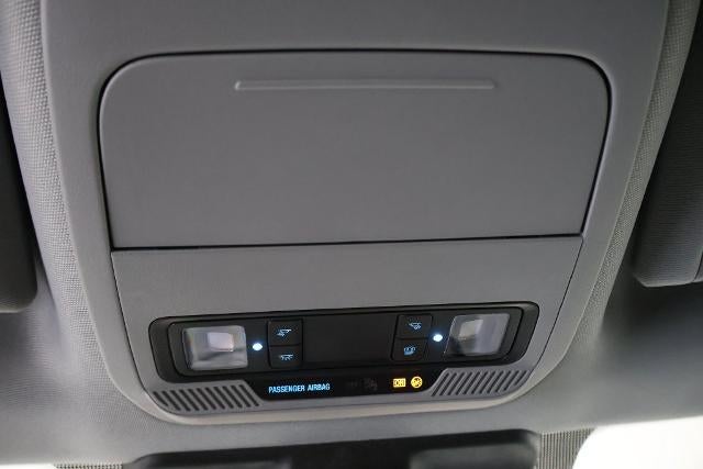 2027 Ford Super Duty F-350 SRW XLT
