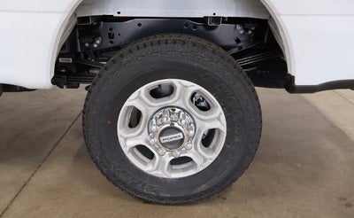 2027 Ford Super Duty F-350 SRW XLT