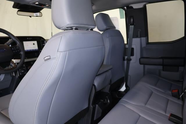 2027 Ford Super Duty F-350 SRW XL