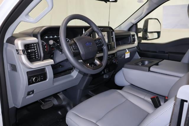 2027 Ford Super Duty F-350 SRW XL