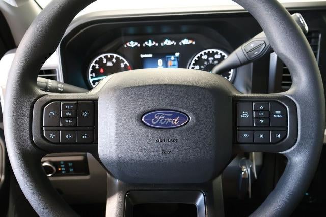 2027 Ford Super Duty F-350 SRW XL