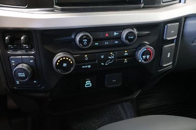 2027 Ford Super Duty F-350 SRW XL