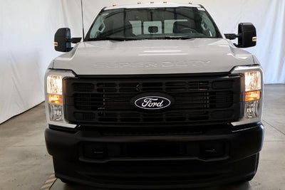 2027 Ford Super Duty F-350 SRW XL