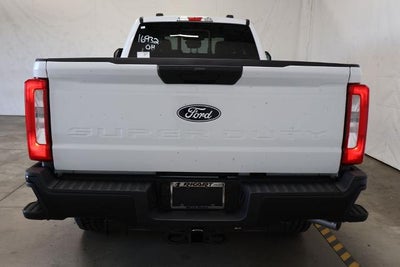 2027 Ford Super Duty F-350 SRW XL