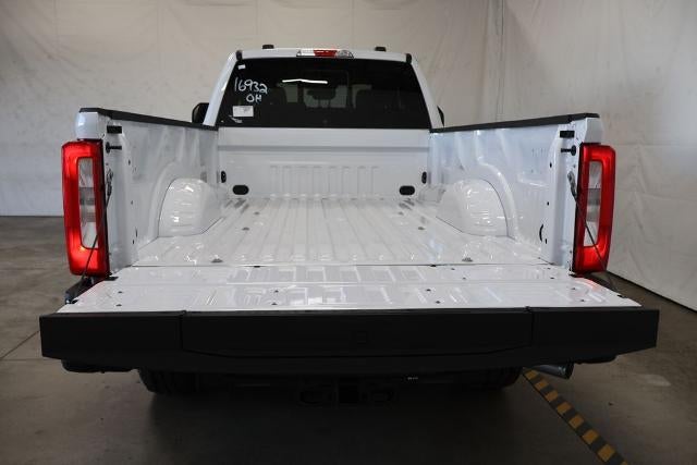 2027 Ford Super Duty F-350 SRW XL