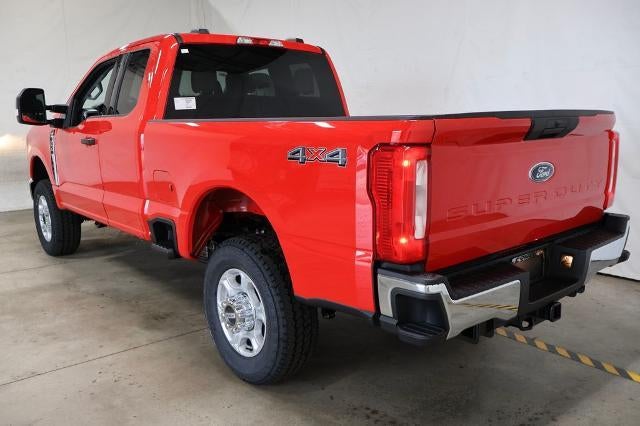 2026 Ford Super Duty F-350 SRW XLT