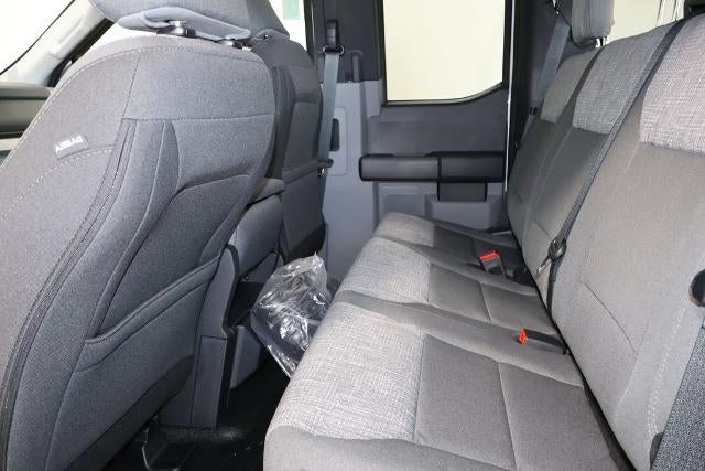 2027 Ford Super Duty F-350 SRW XLT