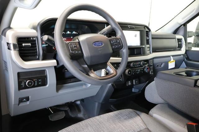 2027 Ford Super Duty F-350 SRW XLT