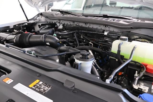 2027 Ford Super Duty F-350 SRW XLT