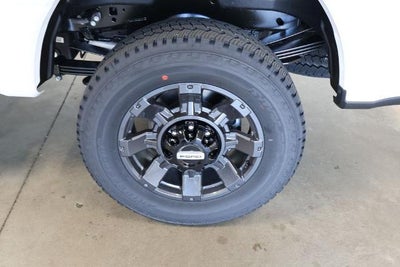 2027 Ford Super Duty F-350 SRW XLT