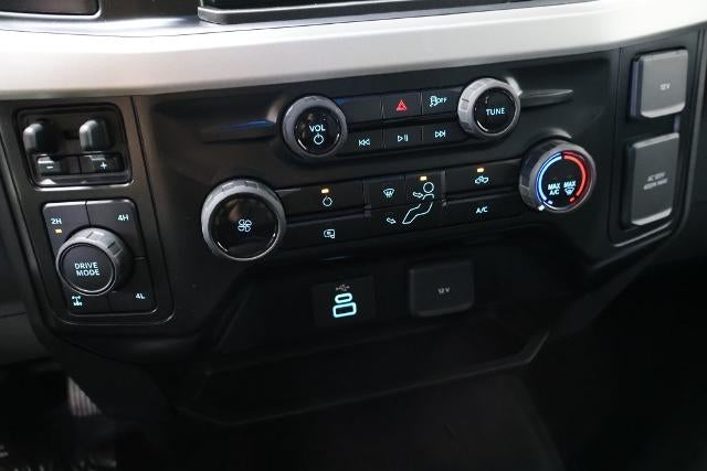 2027 Ford Super Duty F-350 SRW XLT