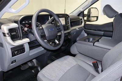 2026 Ford Super Duty F-350 SRW XLT