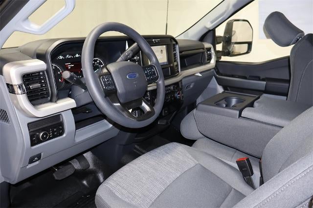 2026 Ford Super Duty F-350 SRW XLT