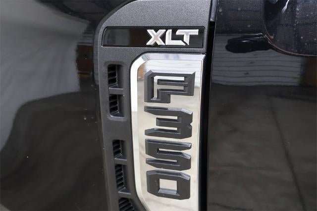 2026 Ford Super Duty F-350 SRW XLT