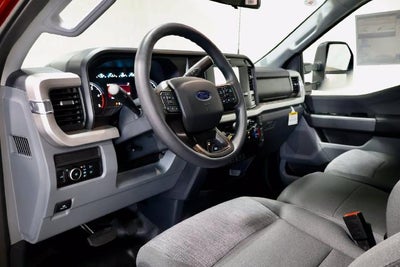 2027 Ford Super Duty F-350 SRW XLT