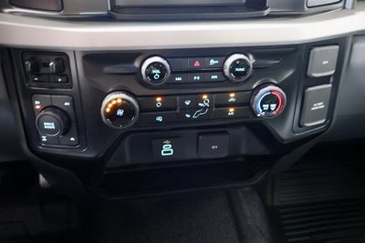 2027 Ford Super Duty F-350 SRW XLT
