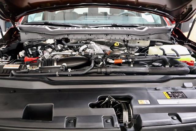 2027 Ford Super Duty F-350 SRW XLT