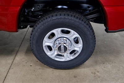 2027 Ford Super Duty F-350 SRW XLT