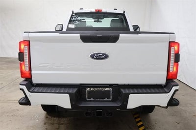 2025 Ford Super Duty F-350 SRW XL