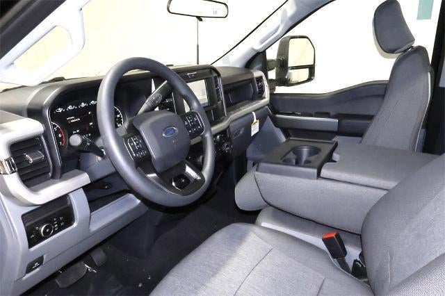 2025 Ford Super Duty F-350 SRW XL