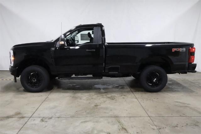 2025 Ford Super Duty F-350 SRW XL