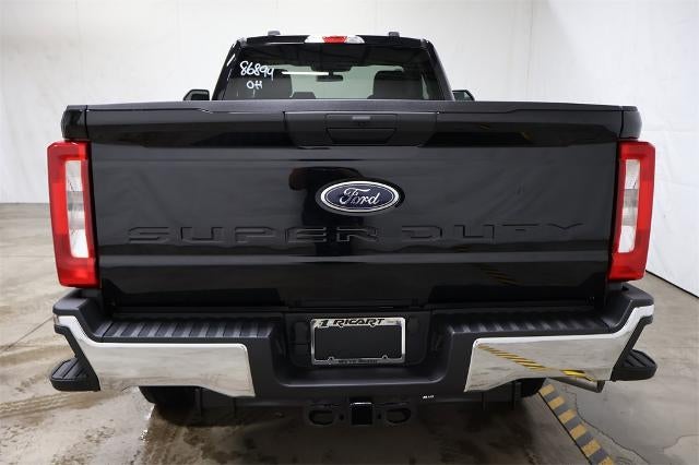 2026 Ford Super Duty F-350 SRW XLT