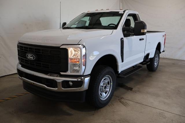 2027 Ford Super Duty F-350 SRW XL