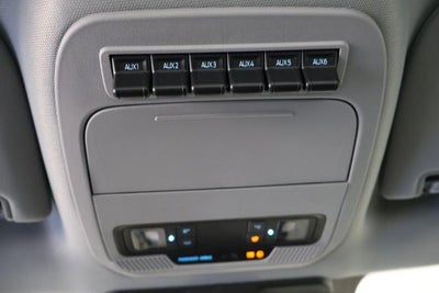 2027 Ford Super Duty F-350 SRW XL