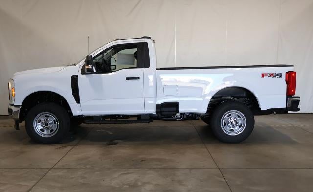 2027 Ford Super Duty F-350 SRW XL