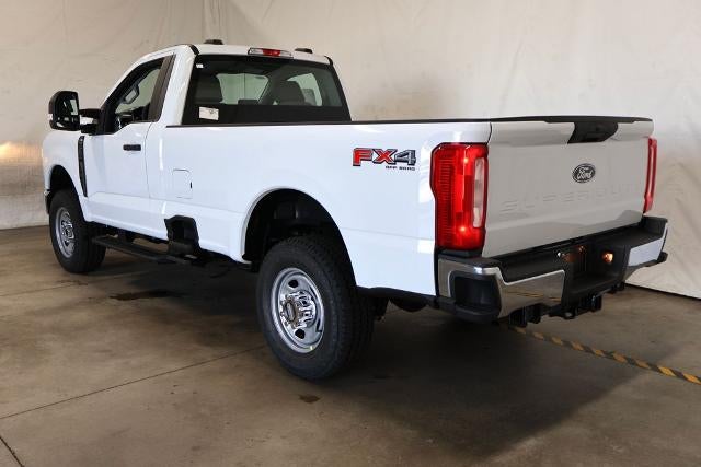 2027 Ford Super Duty F-350 SRW XL