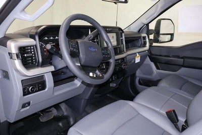 2027 Ford Super Duty F-350 SRW XL
