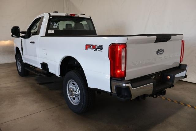 2027 Ford Super Duty F-350 SRW XL