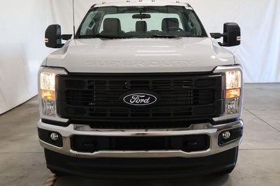 2027 Ford Super Duty F-350 SRW XL