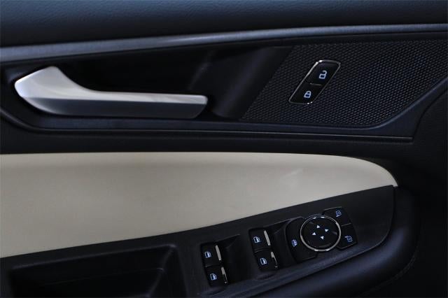 2024 Ford Edge SE Demo