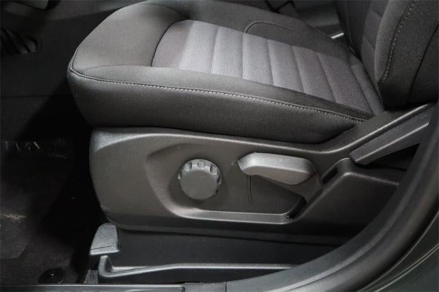 2024 Ford Edge SE Demo