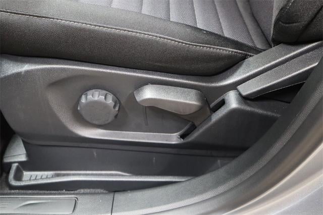 2024 Ford Edge SE Demo