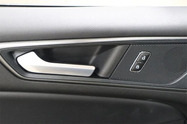 2024 Ford Edge SE Demo