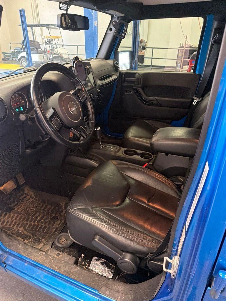 2015 Jeep Wrangler Unlimited Sahara Altitude