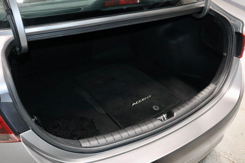 2022 Hyundai ACCENT SE