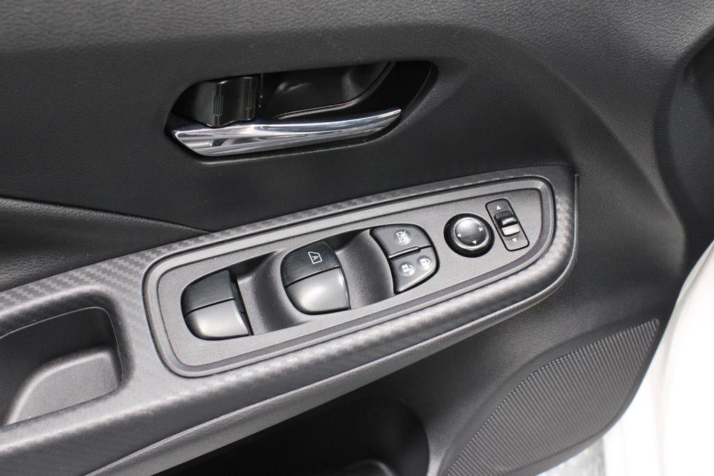 2024 Nissan Versa SV
