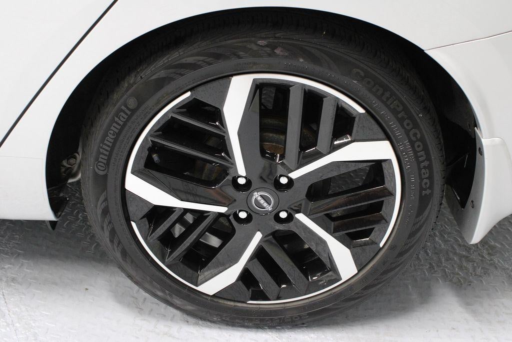 2023 Nissan Versa SR