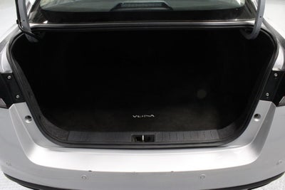 2024 Nissan Versa SR