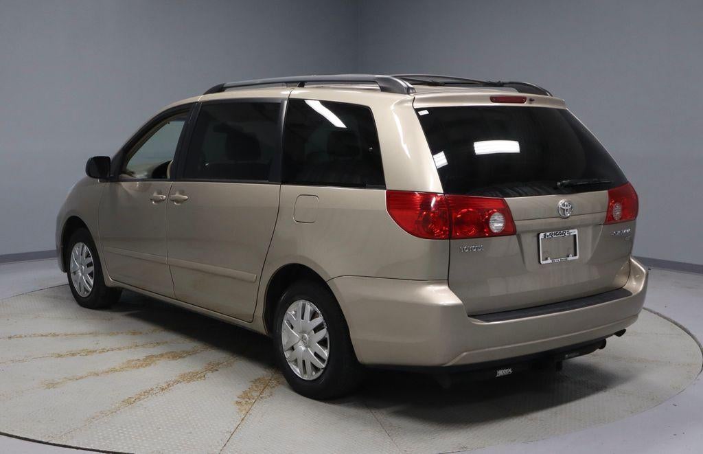 2006 Toyota Sienna LE