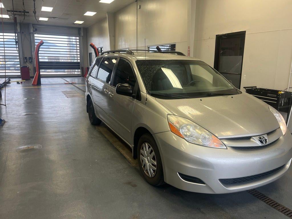 2009 Toyota Sienna CE