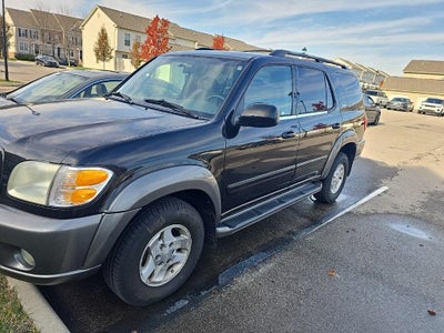 2004 Toyota Sequoia SR5