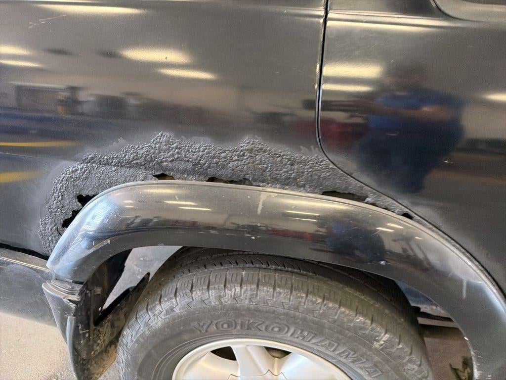 2002 Nissan Pathfinder SE
