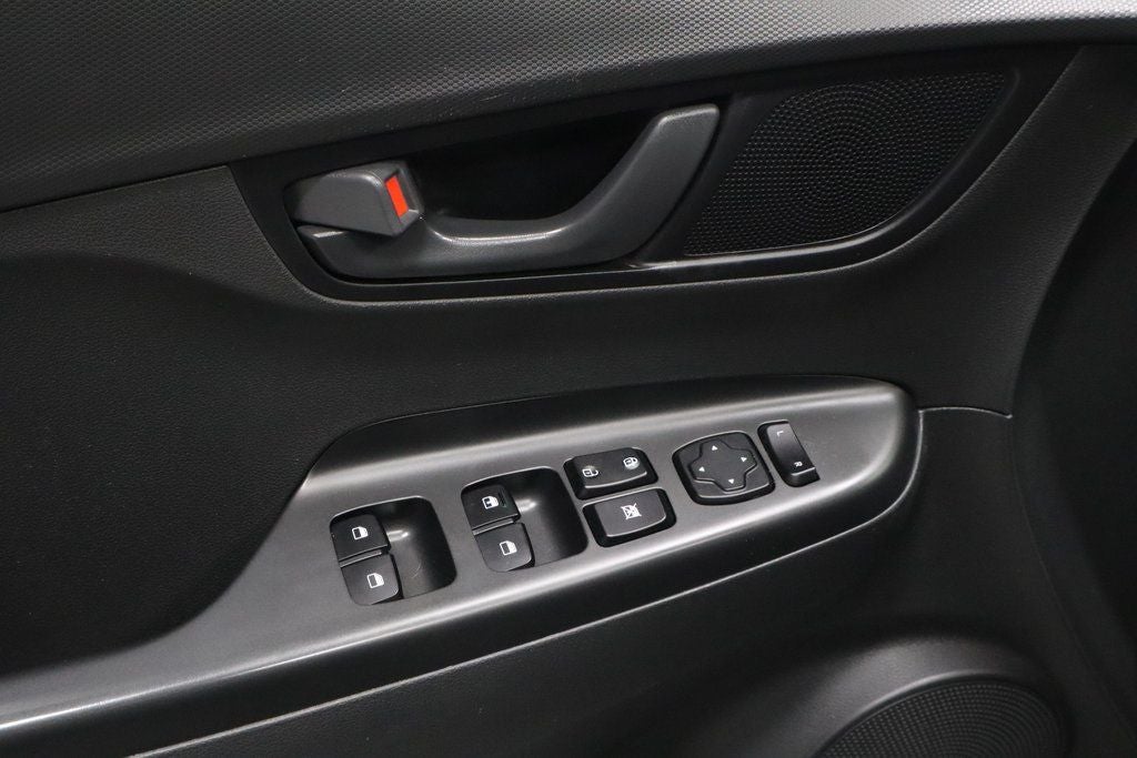 2022 Hyundai KONA SE