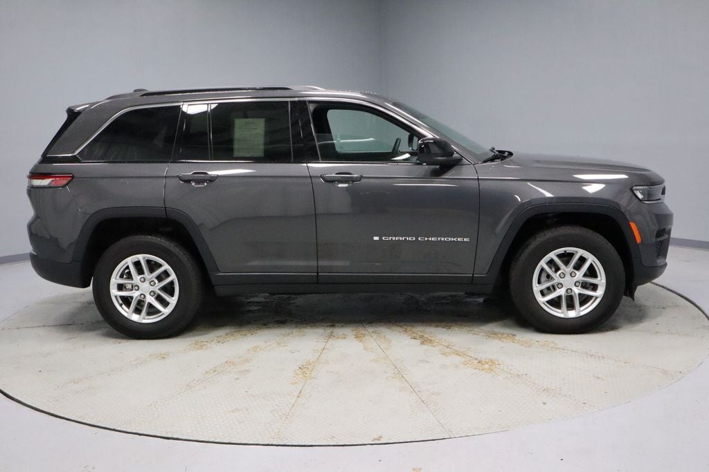 2024 Jeep Grand Cherokee Laredo X 4x4