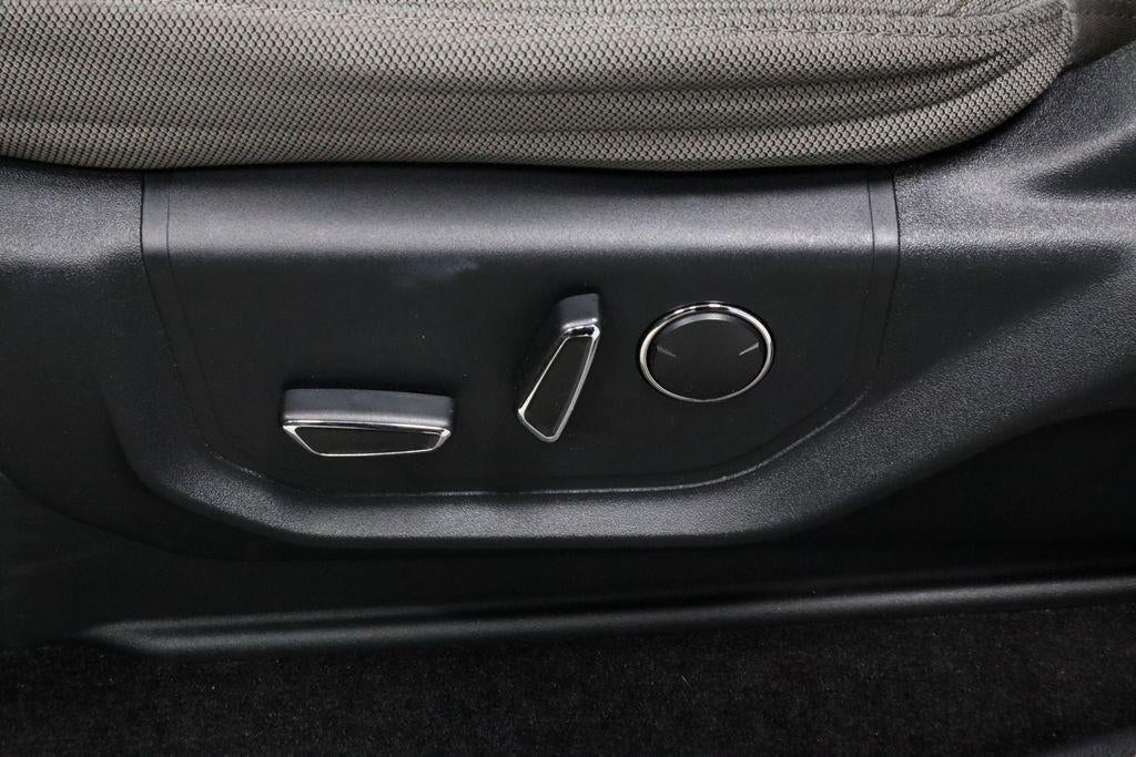 2016 Ford F-150 4WD SuperCrew 5-1/2 Ft Box XLT