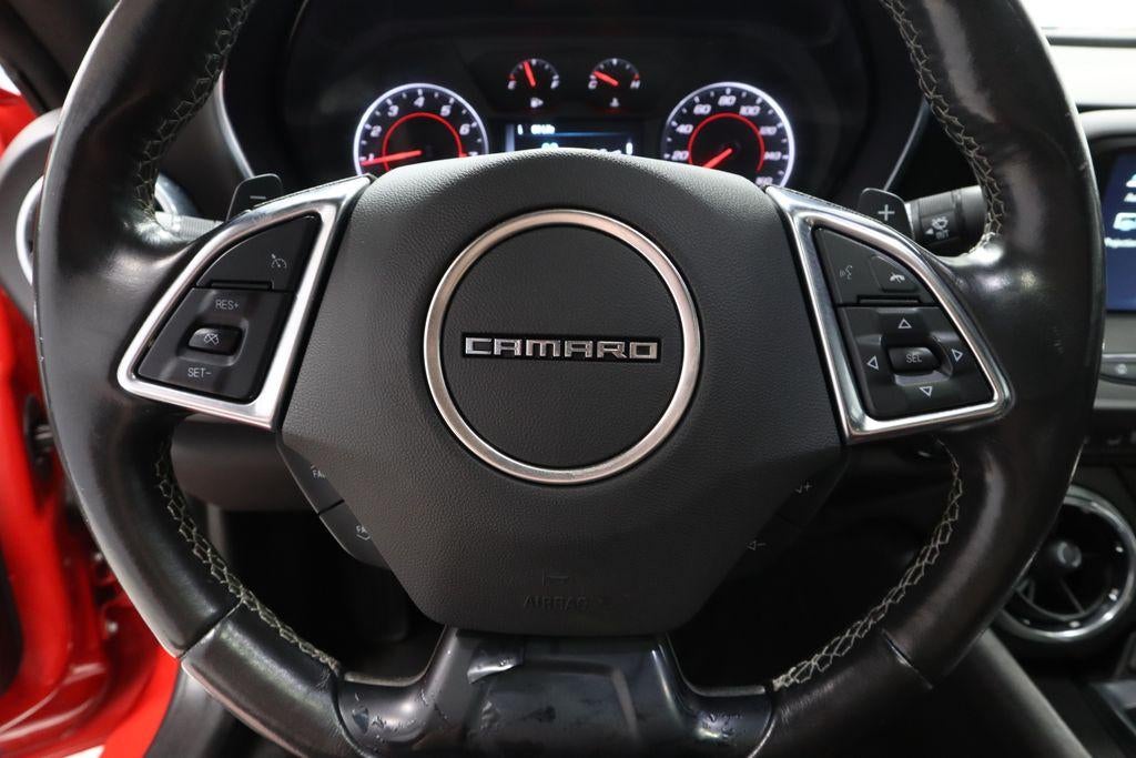 2018 Chevrolet Camaro 2dr Coupe 1LT